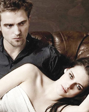 Kristen Stewart and Rob Pattinson. Net photo.