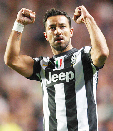 Fabio Quagliarella celebrating after scoring for Juventus against AC Chievo. Net photo.