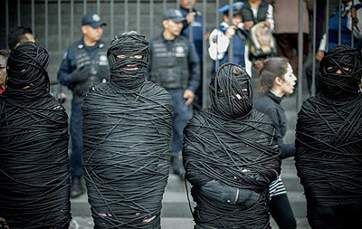 Mexicans protest against organized crime. Net photo