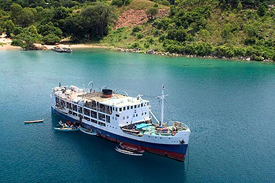 Lake Malawi is a popular tourist destinations. Net photo.