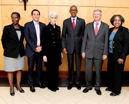 President Paul Kagame pauses for a photo with Wendy Sherman (third left) with Minister Louise Mushikiwabo, (L) and, Joe Palombo, from the US embassy Kigali (2nd L). Others are Ambassador Donald W. Koran and Deputy Under Secretary Cynthia Akuette.