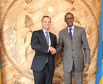 President Kagame and UK minister for Africa Mark Simmonds yesterday. The New Times / Village Urugwiro.