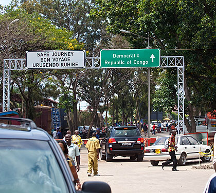 People crossing at DRC-Rwanda border of Goma. The New Times/File.