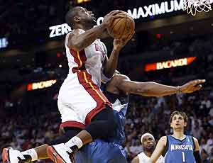 Dwyane Wade scored with 24 points for the Miami Heat. Net photo.