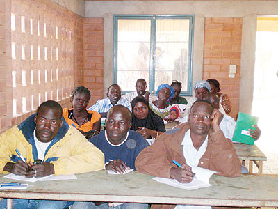 An adult education class. Education Times/Net photo.