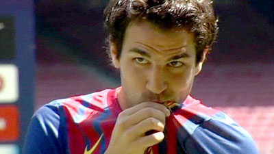 Cesc Fabregas is being linked to Manchester United. Net photo.