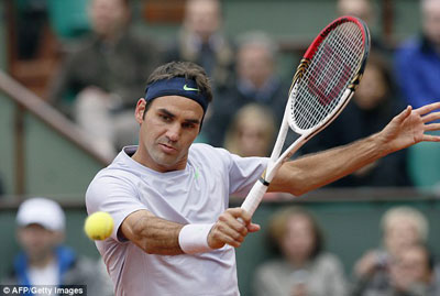 Federer avenged his defeat to Julien Benneteau earlier this year with a straight sets victory. Net photo.