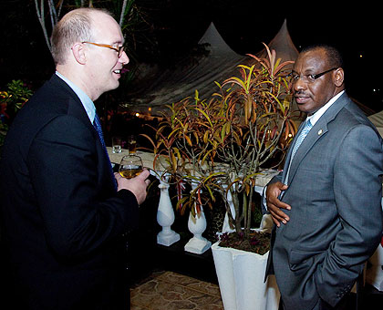 High Commissioner Jones and Amb. Gatete during Queen Elizabethu2019s birthday on Thursday.   Saturday Times/ Timothy Kisambira. 