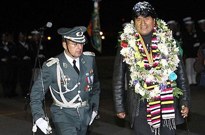 Bolivian President Evo Morales arrived home after an enforced stopover in Austria. Net photo.