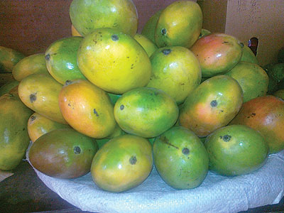 Low imports have led to a sharp increase in mango prices in Kigali. The New Times / Peterson Tumwebaze