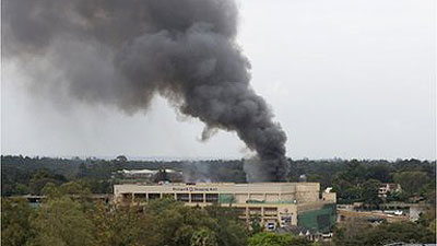 Sporadic gunfire reported as a security operation continues to clear militants from the Westgate shopping centre. Net photo.