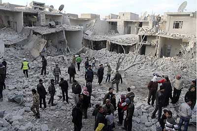 Opposition activists accuse the government of using barrel bombs in Aleppo. Net photo.