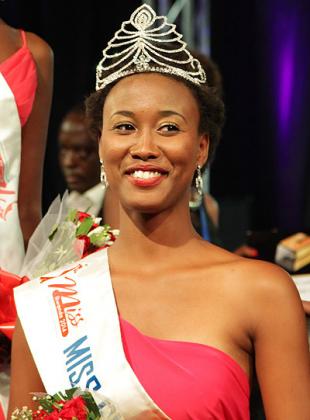 EVENTUAL WINNER: Miss Rwanda 2014 Colombe Akiwacu.