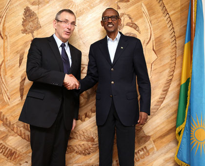 President Kagame poses with EUu2019s Piebalgs in Kigali yesterday. Village Urugwiro.