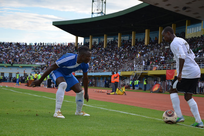 Former Rayon Sports midfielder Hussein Sibomana (L)has re-joined Kiyovu till the end of the season. (Sam Ngendahimana)