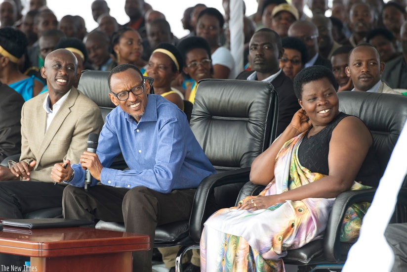 President Kagame and Local Government minister Francis Kaboneka (L) and Western Province governor Caritas Mukandasira listen to a testimony by one of the residents of Karongi District, yesterday, during the President's tour of the province. (Village Urugwiro)