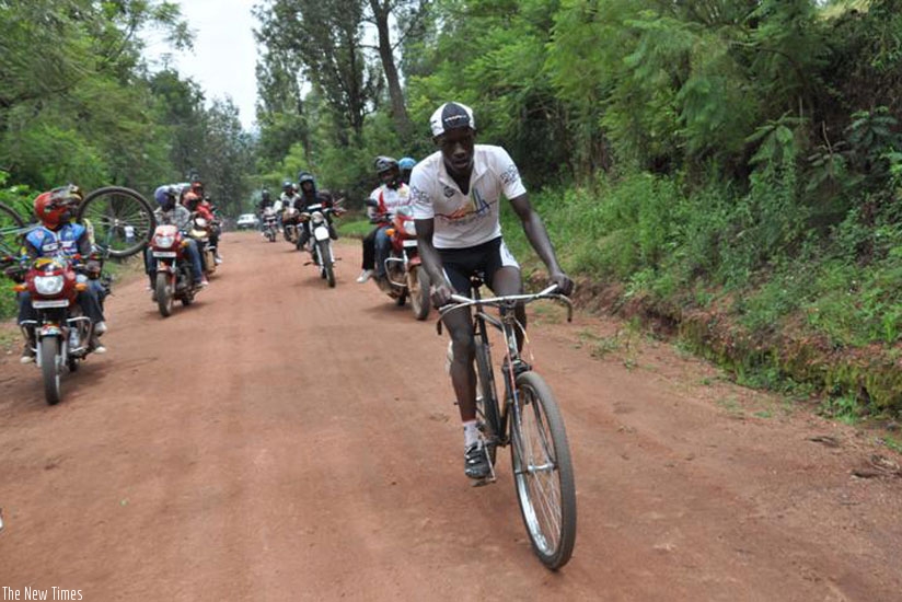 Riders during the inaugural Tour de Gisagara last year. (P. Kamasa)