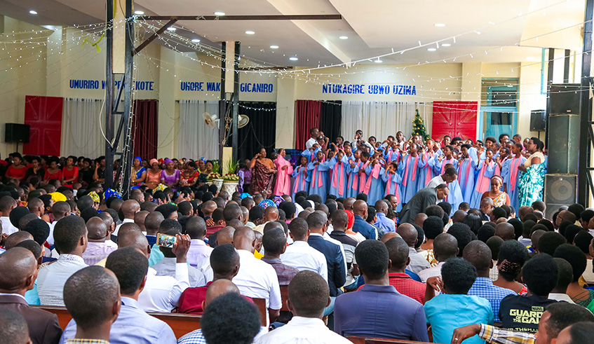 At ADEPR Nyarugenge, most Christians opted to start the day with a prayer in church. Photos by Emmanuel Kwizera.